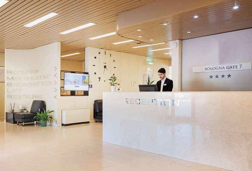 Jr Hotels Gate 7 Bologna Кальдерара-ди-Рено Интерьер фото